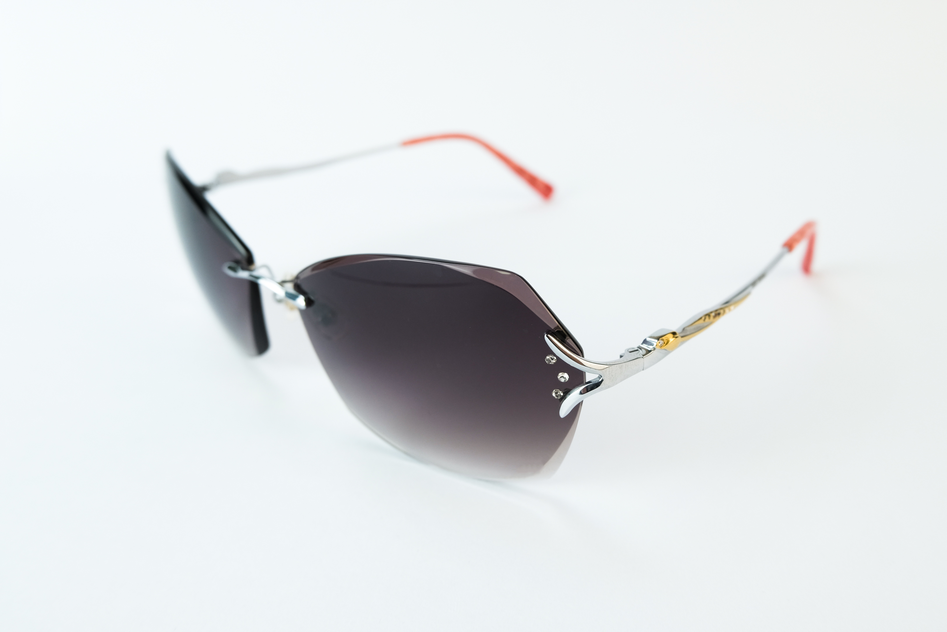 Metallic floral embellished Sunglasses